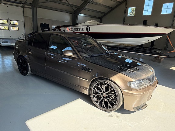 BMW M3 2 of 5