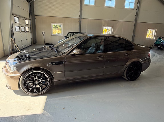 BMW M3 3 of 5