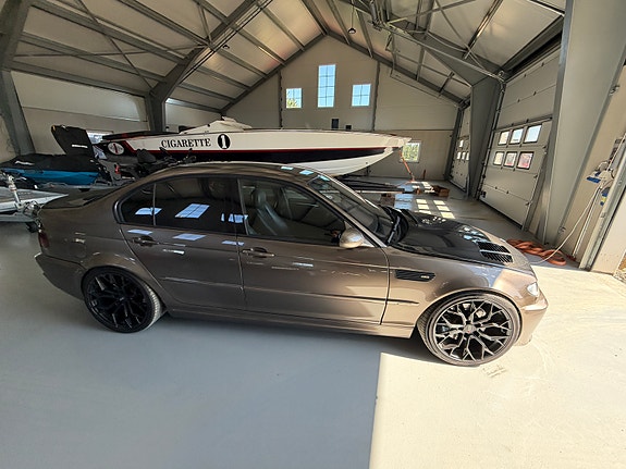 BMW M3 4 of 5