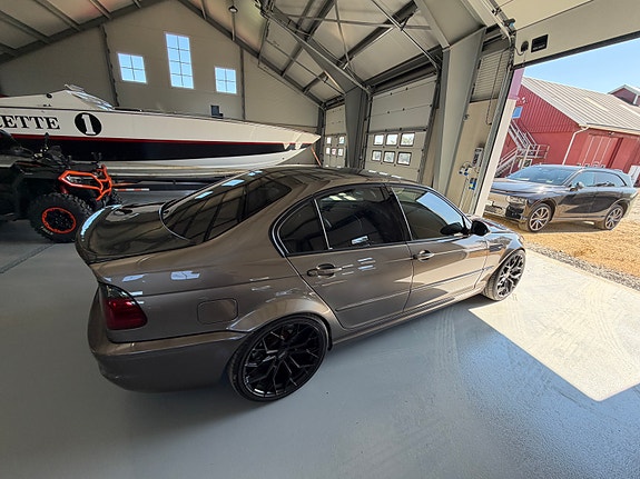 BMW M3 5 of 5