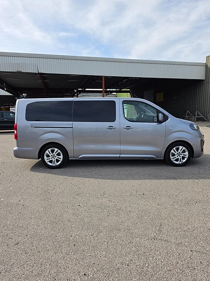 Opel Zafira Life 4 of 5