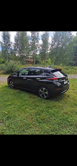 Nissan Leaf 8 of 30