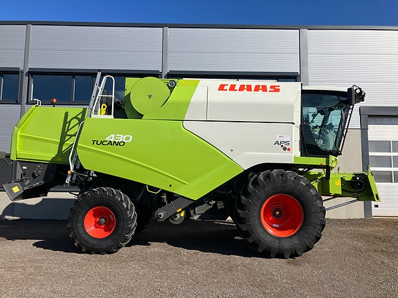 CLAAS Tucano 430