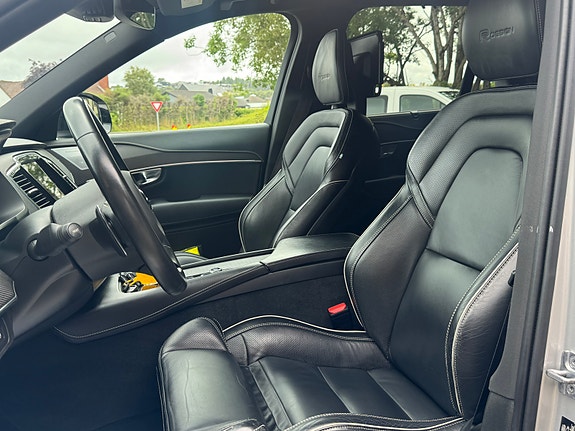 Volvo XC90 13 of 30