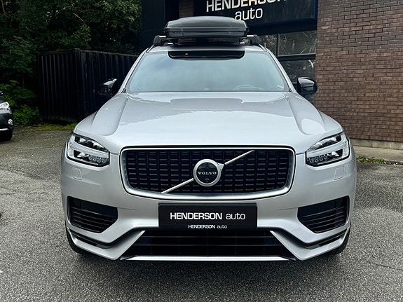 Volvo XC90 10 of 30