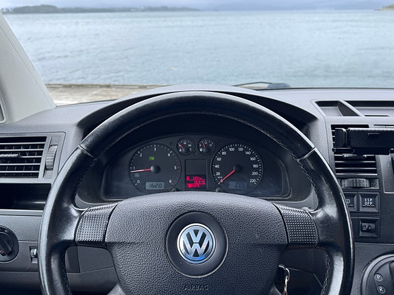 Volkswagen Transporter 21 of 30