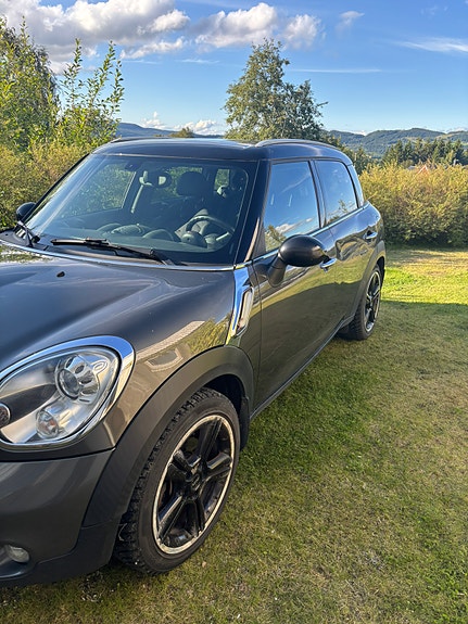 MINI Countryman Cooper SD 3 of 5