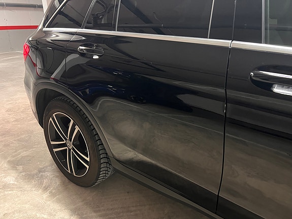 Mercedes-Benz GLC300 de 17 of 30