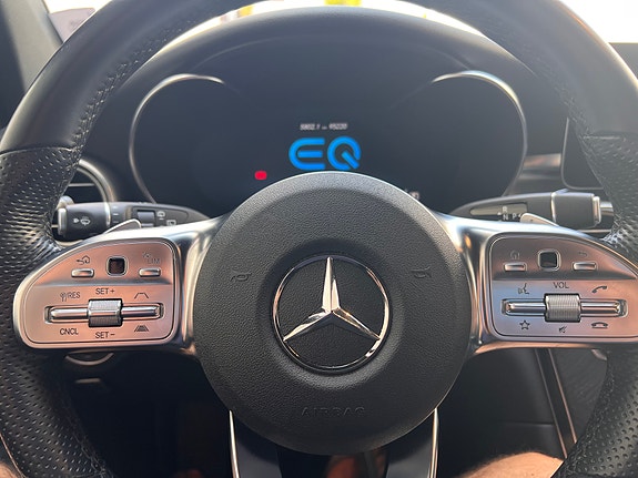 Mercedes-Benz GLC300 de 24 of 30