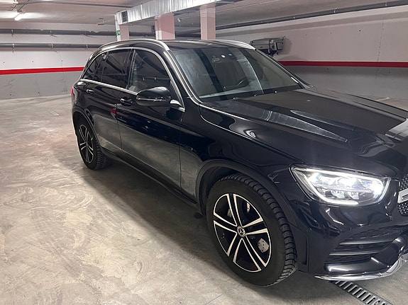 Mercedes-Benz GLC300 de 8 of 30