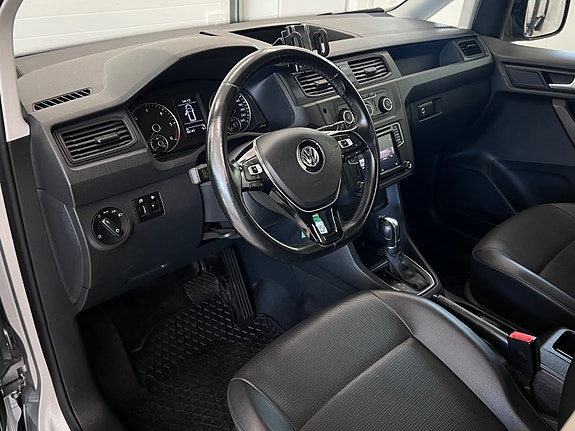 Volkswagen Caddy Maxi 19 of 30