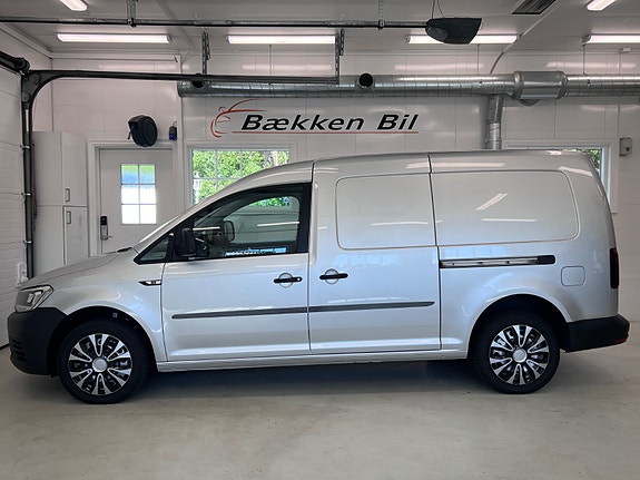 Volkswagen Caddy Maxi 17 of 30