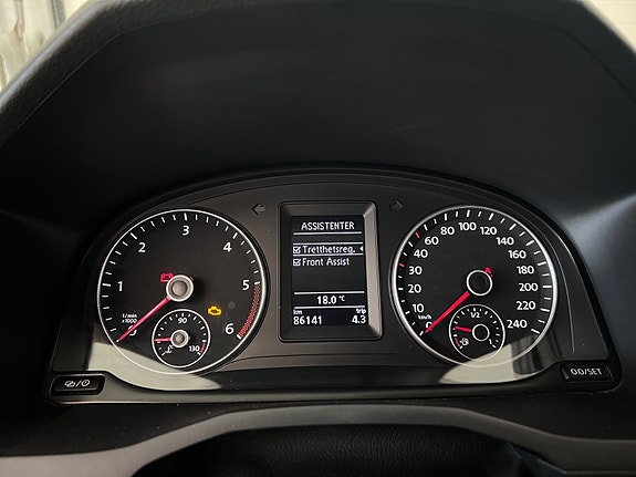 Volkswagen Caddy Maxi 28 of 30