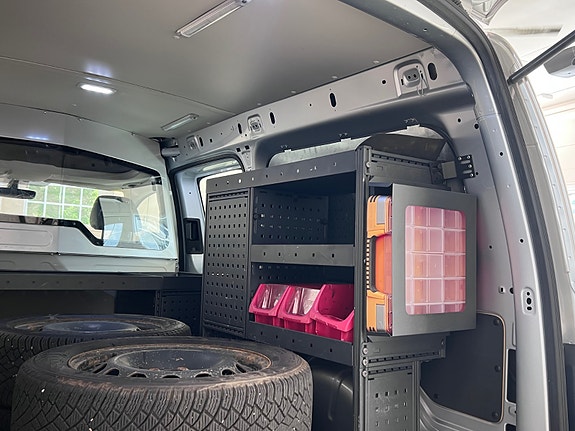 Volkswagen Caddy Maxi 15 of 30