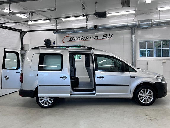 Volkswagen Caddy Maxi 14 of 30