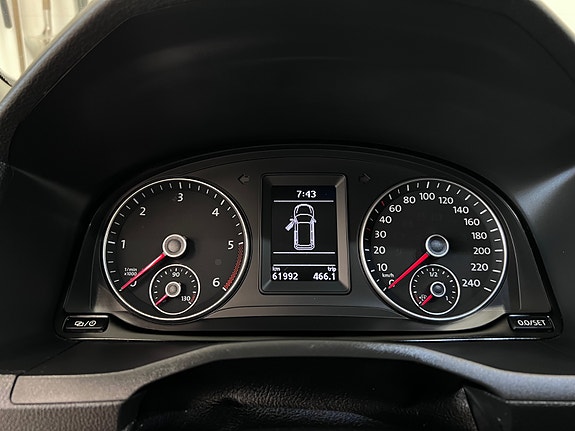 Volkswagen Caddy Maxi 28 of 30