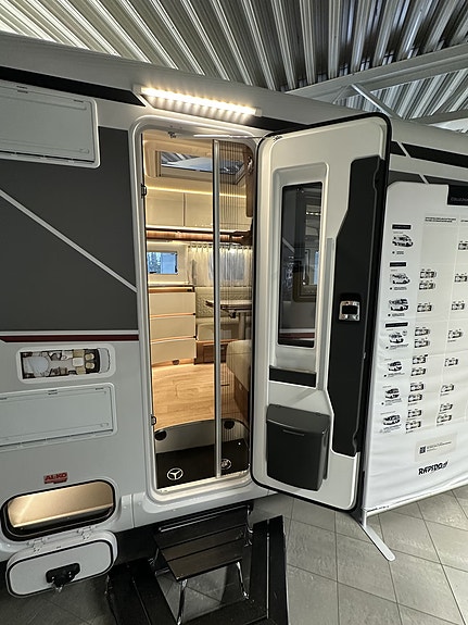 Rapido i96 M Alde DISTINCTION - Mercedes - Automat - Toppmodell 28 of 30