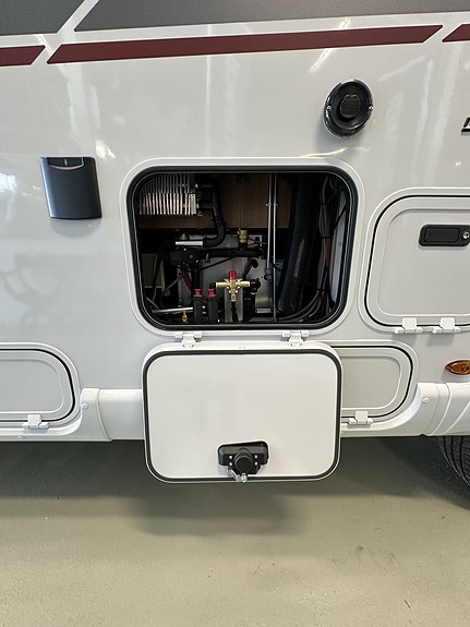 Rapido i96 M Alde DISTINCTION - Mercedes - Automat - Toppmodell 30 of 30
