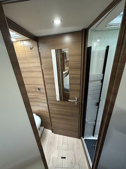 Rapido i96 M Alde DISTINCTION - Mercedes - Automat - Toppmodell 27 of 30