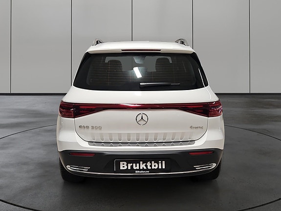 Mercedes-Benz EQB300 4 of 30