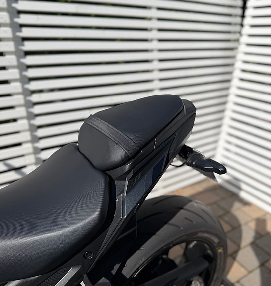 Suzuki GSX-S 1000R 8 of 22