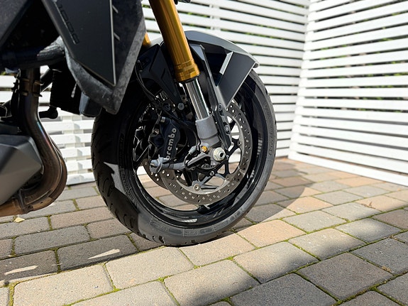Suzuki GSX-S 1000R 12 of 22