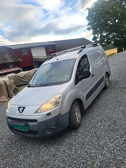 Peugeot Partner 4 of 11
