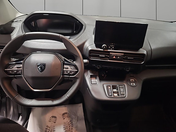 Peugeot Partner 14 of 28