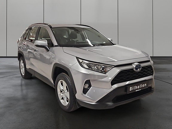 Toyota RAV4 7 of 27