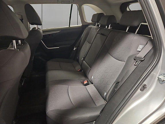 Toyota RAV4 22 of 27