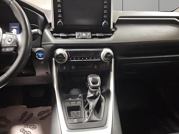 Toyota RAV4 13 of 27