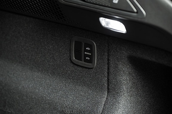Porsche Macan 4S 30 of 30