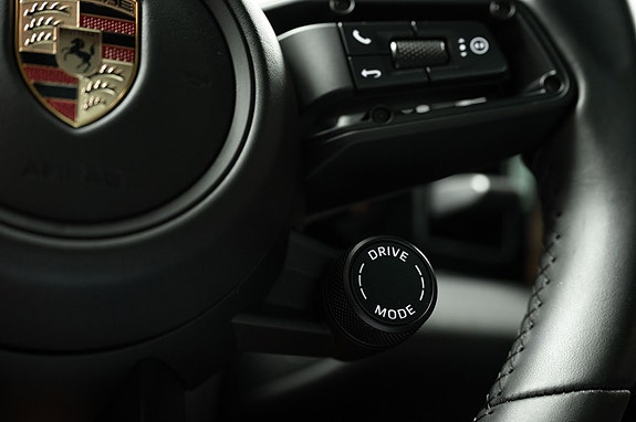 Porsche Macan 4S 26 of 30
