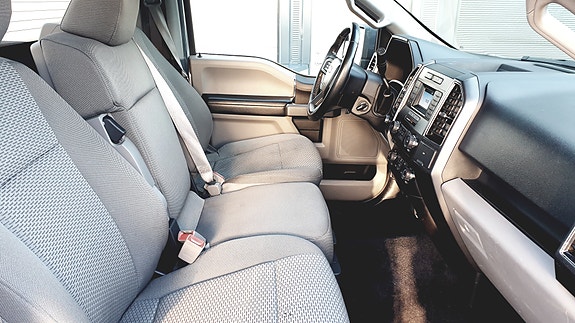 Ford F-150 5 of 5