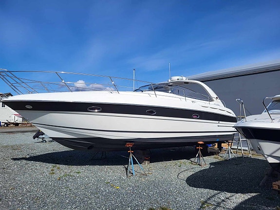 Bavaria 35 Sport 2 x Volvo Penta D6 370 - 42 knop. Skipsreg, finans 19 of 22