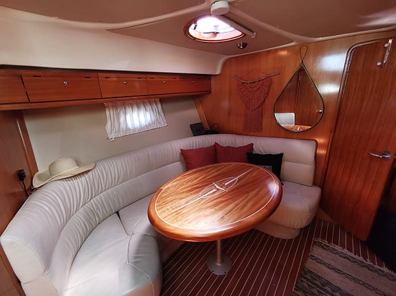 Bavaria 35 Sport 2 x Volvo Penta D6 370 - 42 knop. Skipsreg, finans 12 of 22