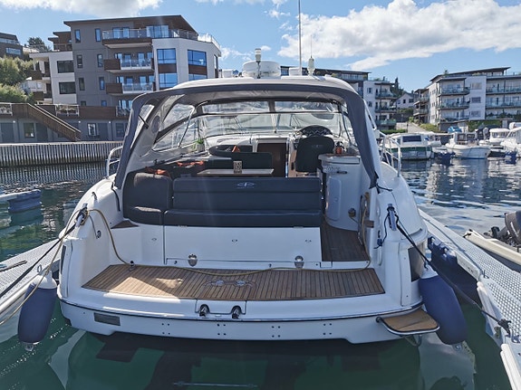 Bavaria 35 Sport 2 x Volvo Penta D6 370 - 42 knop. Skipsreg, finans 4 of 22