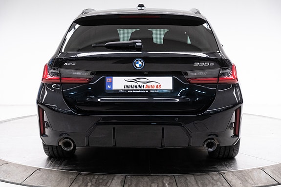 BMW 330e 4 of 5