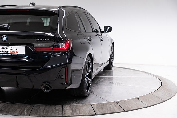 BMW 330e 18 of 30