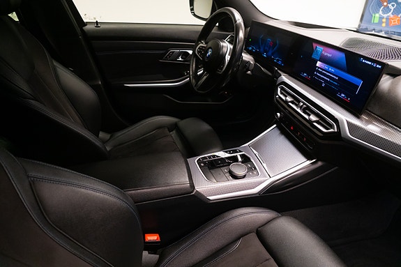 BMW 330e 25 of 30