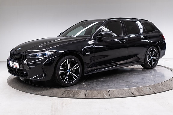 BMW 330e 12 of 30