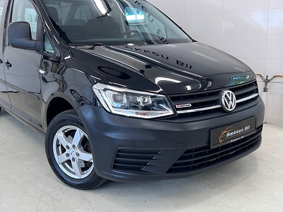 Volkswagen Caddy Maxi 2 of 5