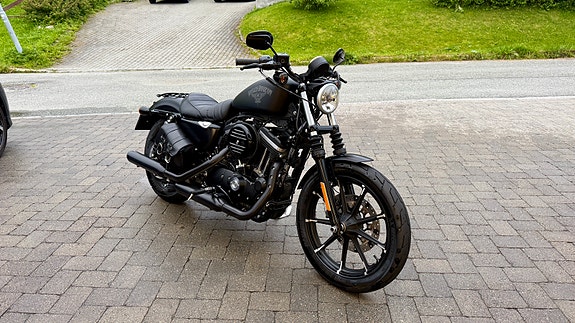 Harley-Davidson XL 883N Iron 3 of 29