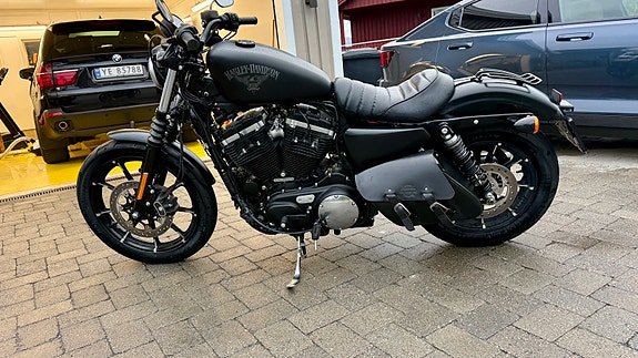 Harley-Davidson XL 883N Iron 9 of 29