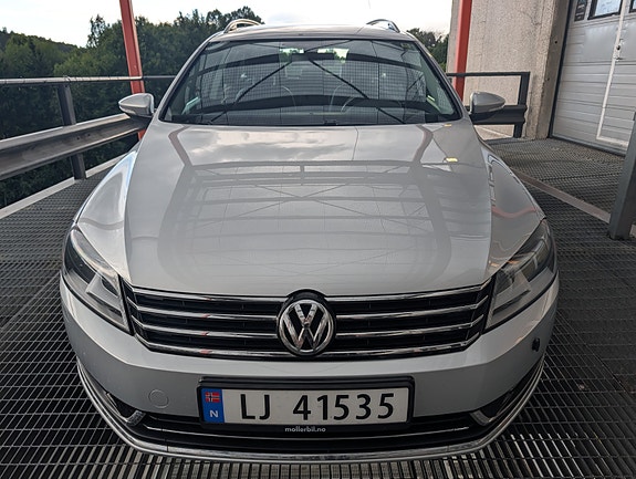 Volkswagen Passat 3 of 5