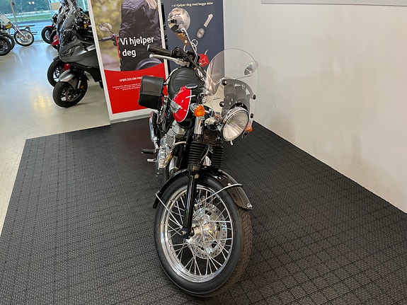 Triumph Bonneville T100 3 of 30