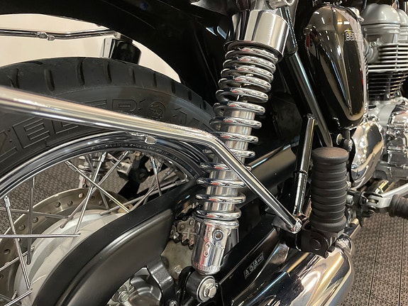 Triumph Bonneville T100 26 of 30