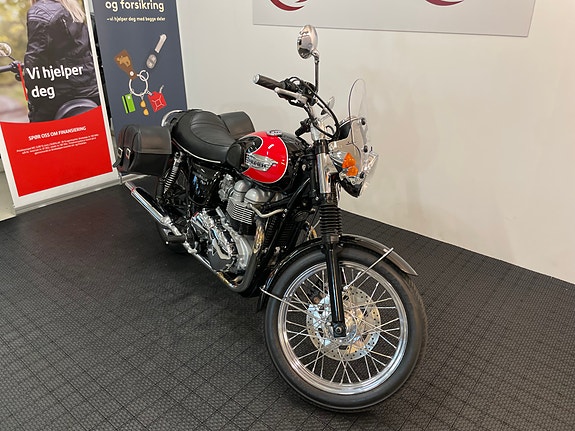 Triumph Bonneville T100 4 of 30