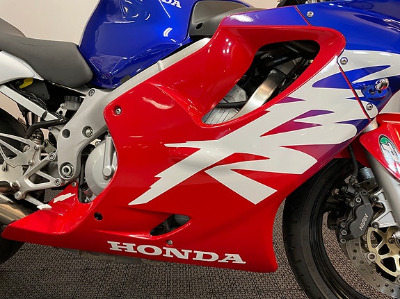 Honda CBR 600 F 24 of 30