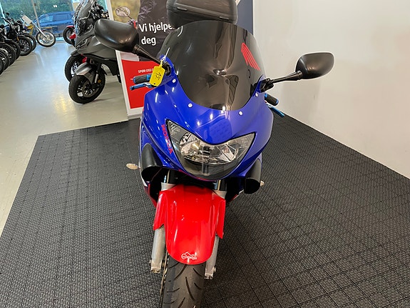 Honda CBR 600 F 29 of 30